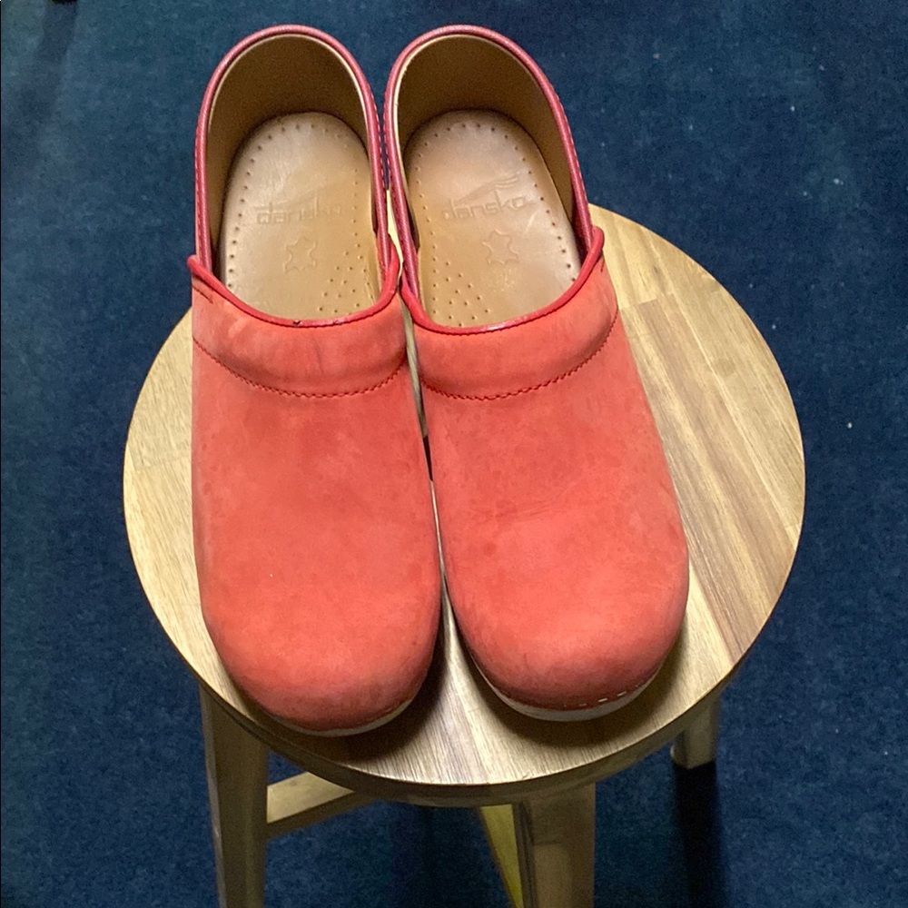 Dansko Red Leather Clogs (39)